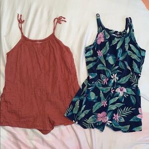 2 Girls Old Navy Romper Size Large Used